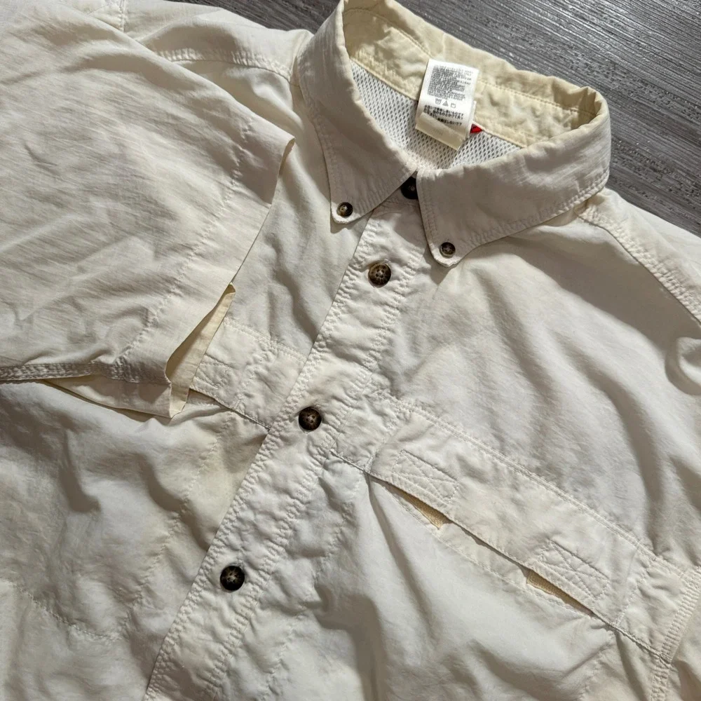 The North Face Shirt Mens M Beige Nylon Hiking Fishing Outdoor Gorpcore Vented